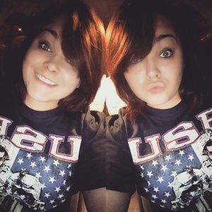 Meet your Posher, Layce