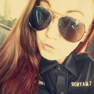 Meet your Posher, Savannah