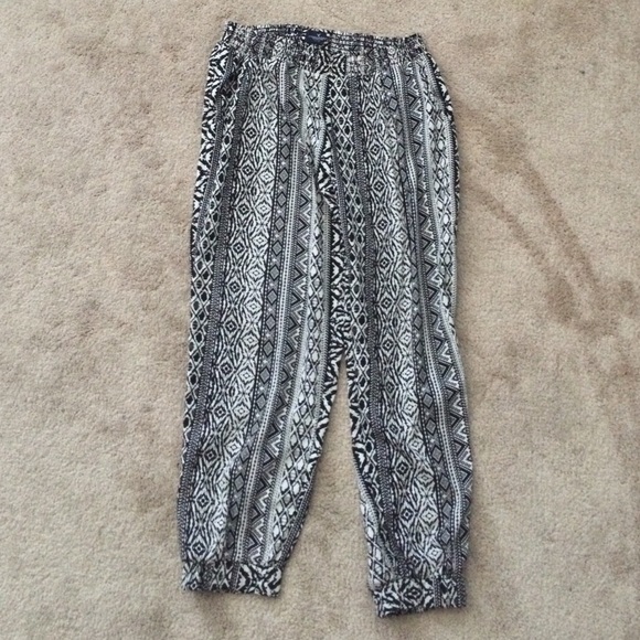 Tribal print American eagle joggers