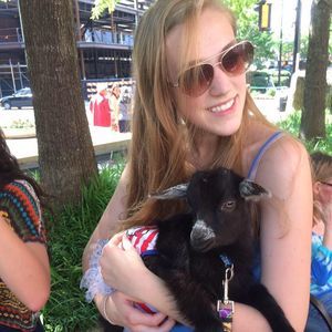 Meet your Posher, Addie