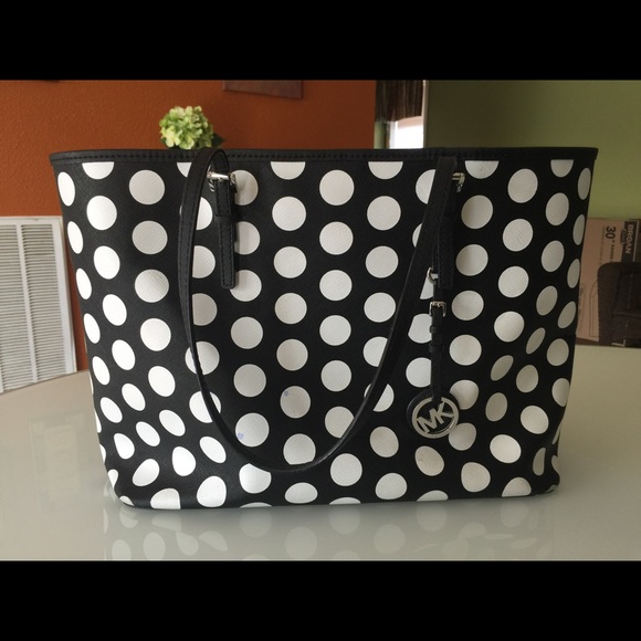 Sold✨✨Michael kors large tote