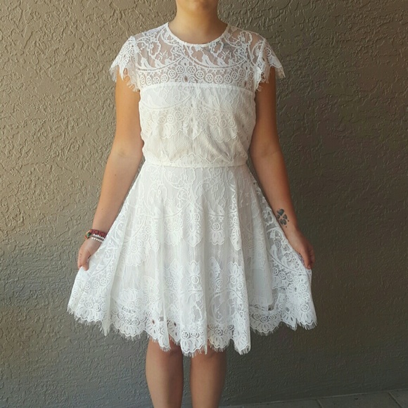 The perfect lave white dress.