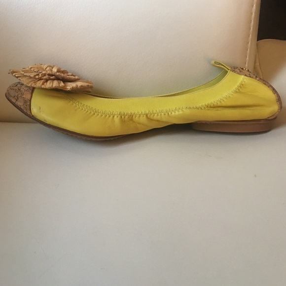 Chanel Shoes - Picture 4 of 4