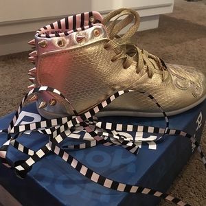 Special Edition Reebok