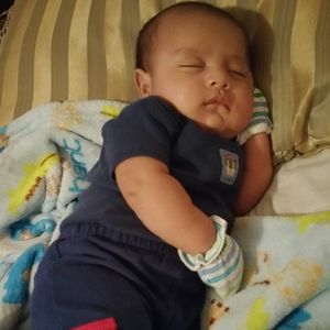 Meet your Posher, Claudia