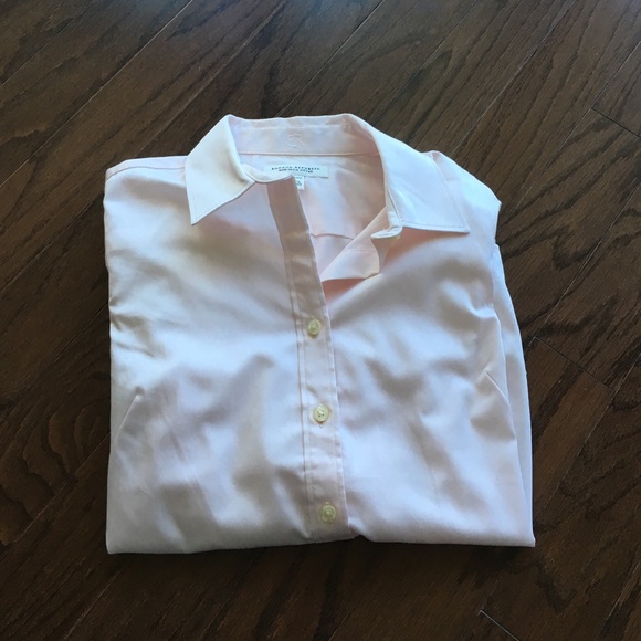 Non-iron tailored Banana Republic button down