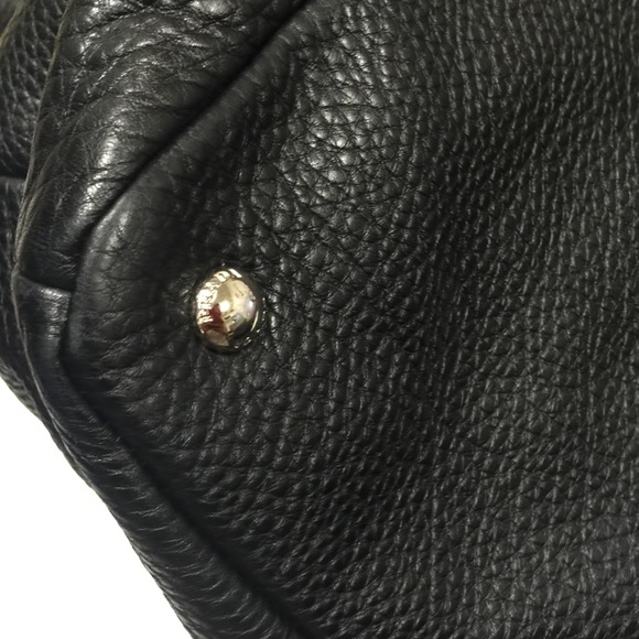 Authentic prada bag - Picture 4 of 4