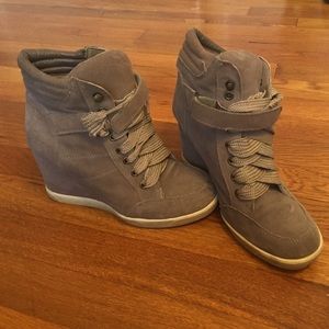 Steve Madden Wedge sneakers