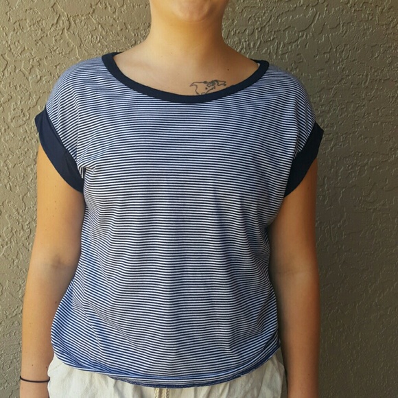 Simple summer navy blue striped  cotton tee