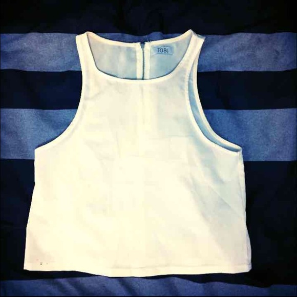 Tobi Crop Top