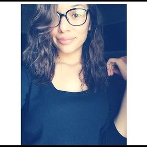 Meet your Posher, Adriana