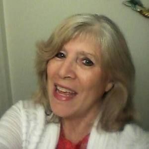 Meet your Posher, Debi