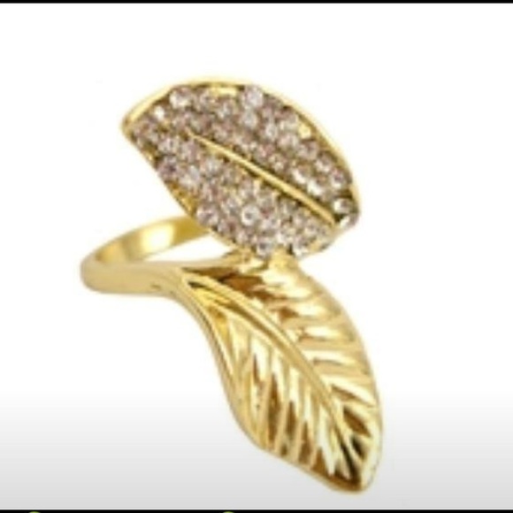 Gold color leaf ring
