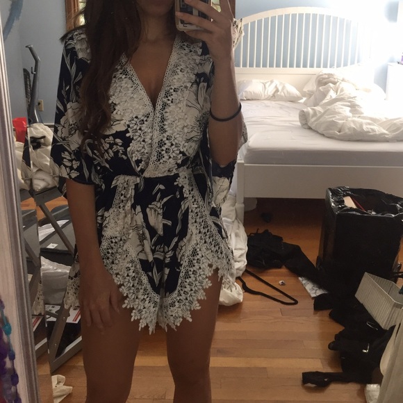 Hello Molly/ sabo skirt look alike play suit