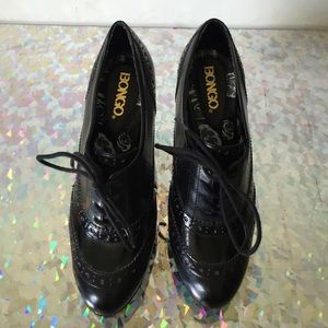 Patent leather oxford booties