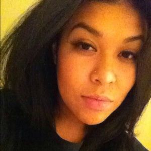 Meet your Posher, Alejandra