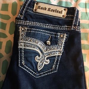 ROCK REVIVAL BETTY MID-RISE BOOT STRETCH JEAN