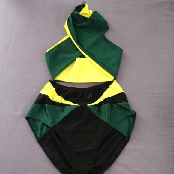 Wrap Sexy Swimwear - Picture 2 of 2