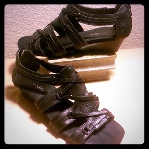 Strappy Gladiator Leather Sandals • Low Wedge Heel