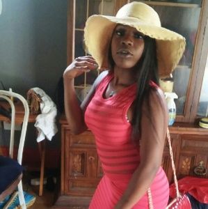 Meet your Posher, Daisha