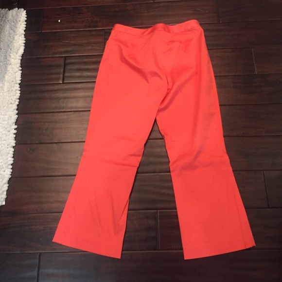 Coral Capris, Cache - image 2