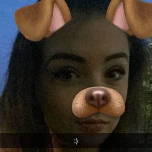 Meet your Posher, Hollie