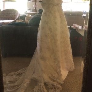 Wedding dress