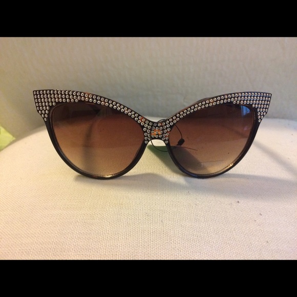 Sunglasses, Ladies Cat Eye, New