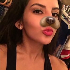 Meet your Posher, Crystal