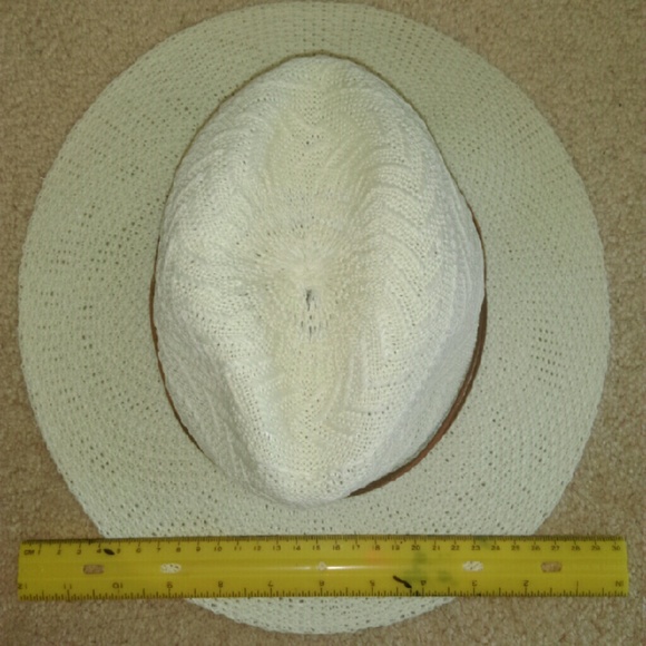 Hat - Picture 2 of 3