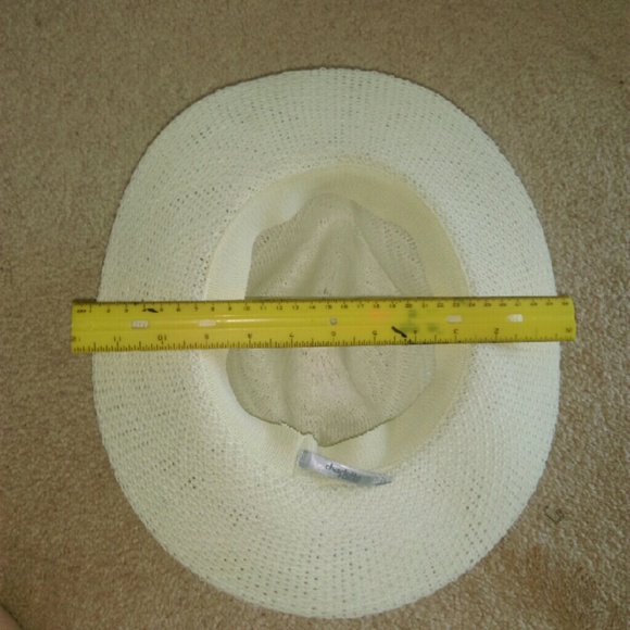 Hat - Picture 3 of 3