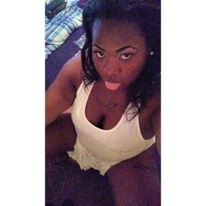 Meet your Posher, Carla