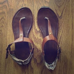 Brown comfy thong sandals
