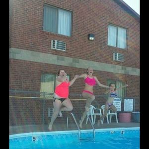 Meet your Posher, Kayla