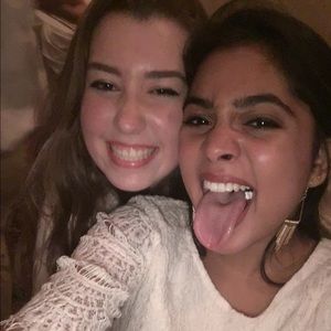 Meet your Posher, Maddie