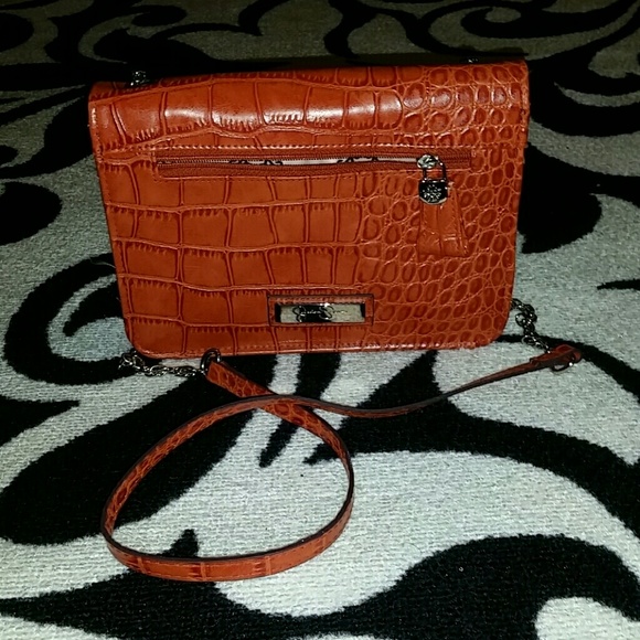 Crossbody bag