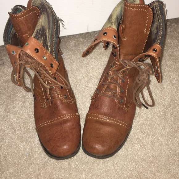 Tribal combat boots - Picture 2 of 3