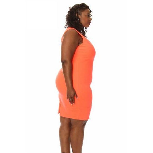 NWT Plus Size Sleeveless Bodycon Mini Dress - Picture 4 of 4