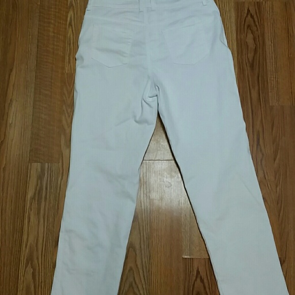 Gloria Vanderbilt jeans - Picture 4 of 4