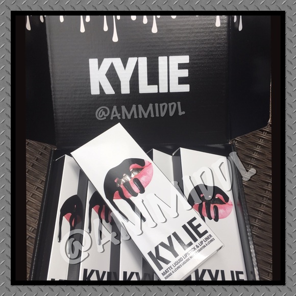 Kylie Cosmetics Other - ✅$ALE🆕DEAD OF KNIGHT💄Kylie Lip Kit💄NIB