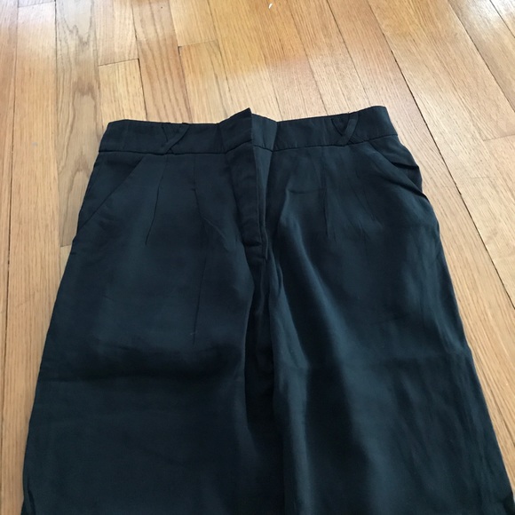 Forever 21 Black Dress Pants Slim Ankle Size Small - Picture 2 of 6