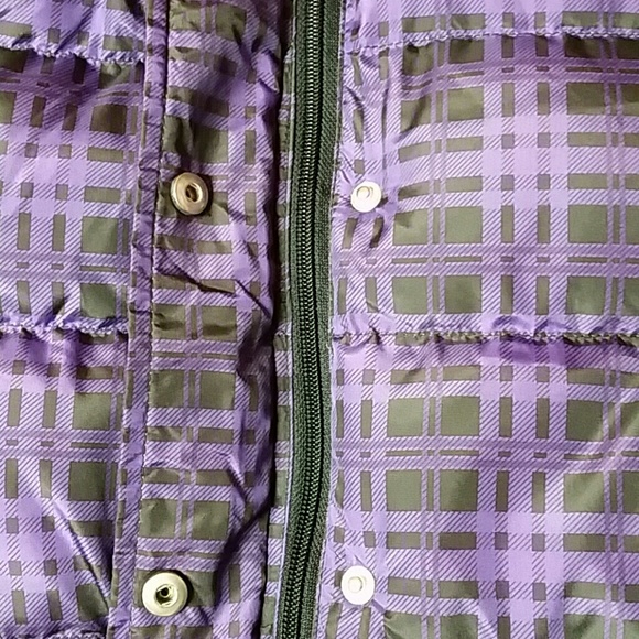 Vest - Picture 3 of 4