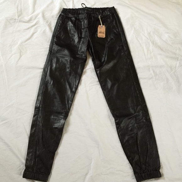 Leather skinny/jogger pant
