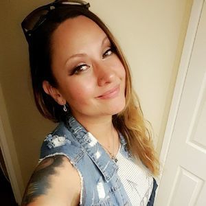 Meet your Posher, Becca