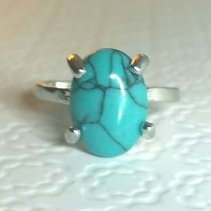 NWOT Silver Plated Imitation Turqoise Oval Ring