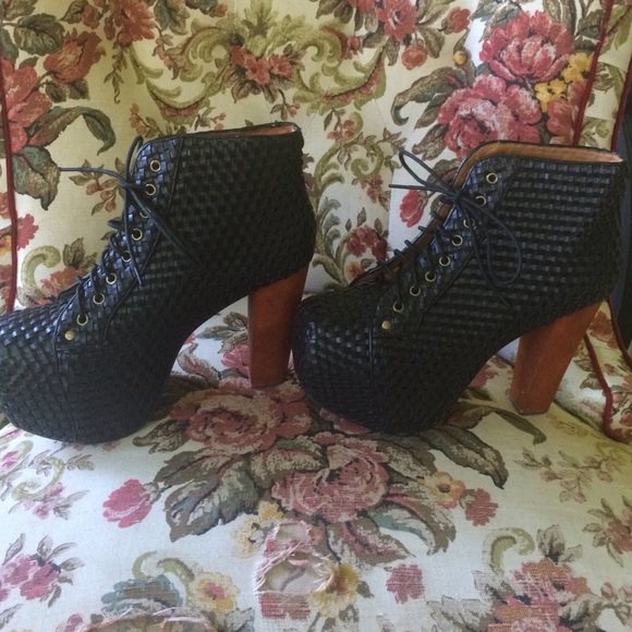 Jeffrey Campbell Heels size 9