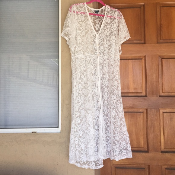 Rue21 Other - 🆕 ✨HP✨ Lace Nightgown Robe