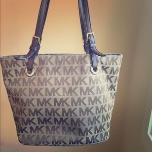 Michael Kors Tote Bag *FINAL PRICE DROP*