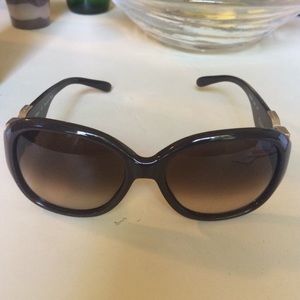 Chloe oversized rounded plastic sunglasses