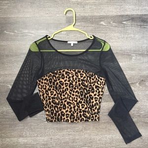 Long sleeve crop top
